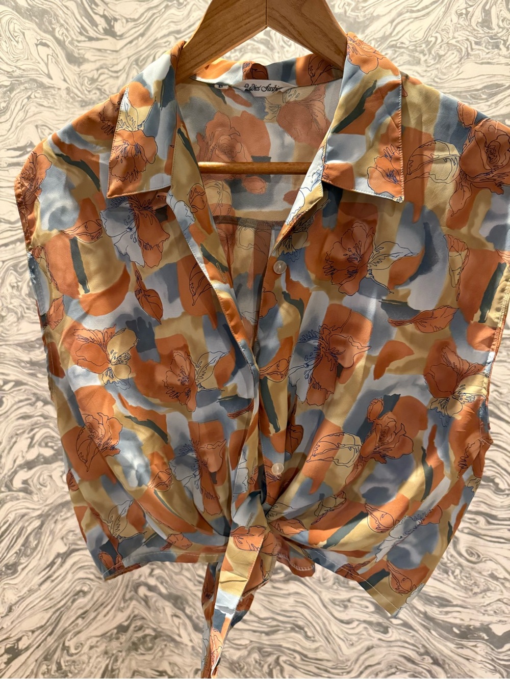 Sleeveless Tie-Front Floral Button-Up Top - Multicolor